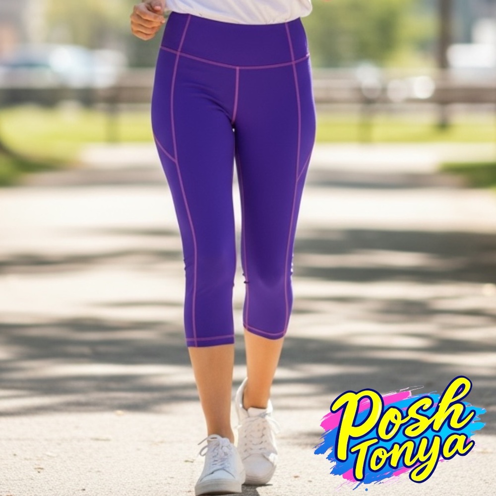 Athleta Revelation Purple Capri Leggings Size M Performance Gymcore - Picture 9 of 9